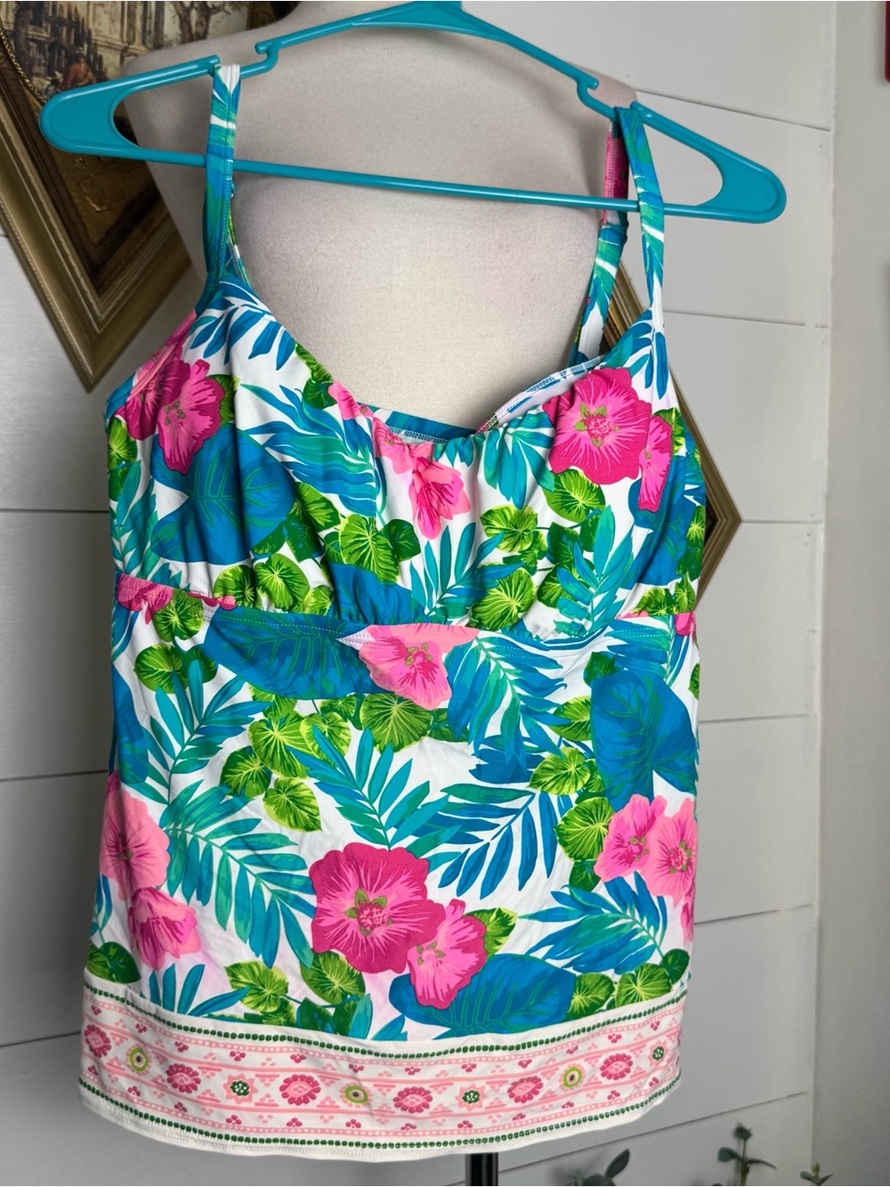 Coco Reef Contours Swim Tankini Top 34C Tropical Underwire Shapemaker Teal Pink